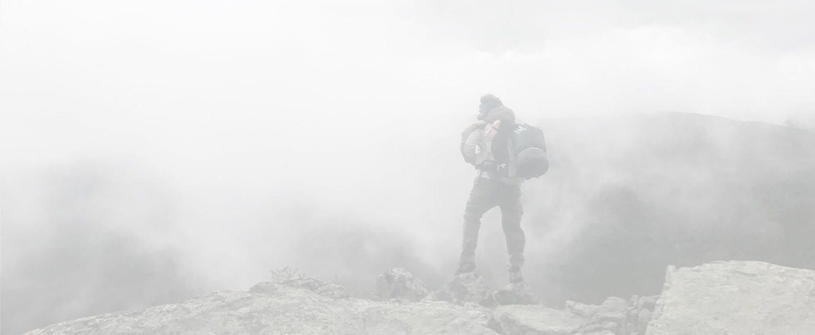 balazs-busznyak-3mtcyvbAqzM-unsplash 16" Waterproof & Lightweight Commuter Daypack